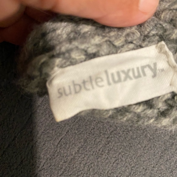 Subtle luxury Grey open knit cardigan #knitwear Crochet grey - Picture 2 of 11